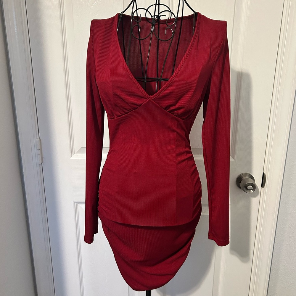 Elegant Red V-Neck Dress